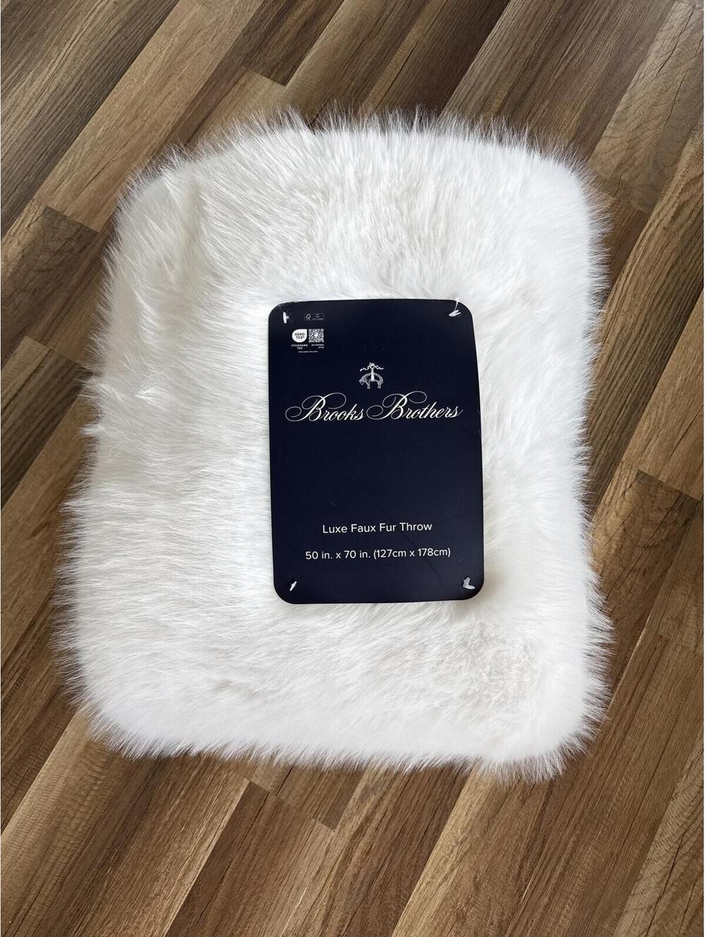 NWT Brooks Brothers Luxe Faux Fur Throw Blanket White 50x70
